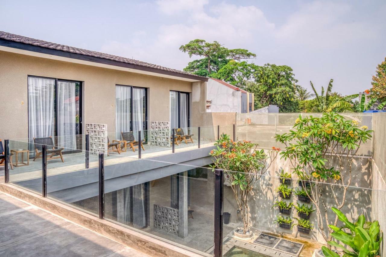 Reddoorz Syariah Premium At Cilandak Timur 2 Jakarta Exterior photo