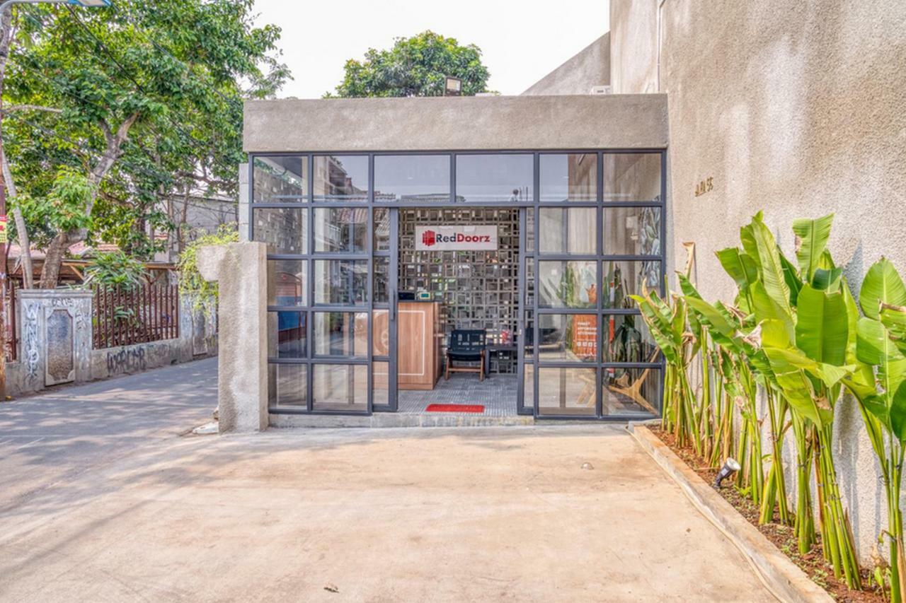 Reddoorz Syariah Premium At Cilandak Timur 2 Jakarta Exterior photo